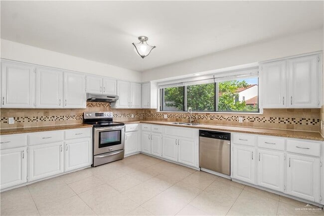 119 E Sunflower Ave