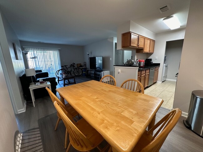Photo - 11701 Olde English Dr