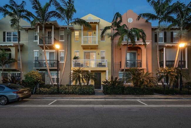 Photo - 111 SW 2nd Ave