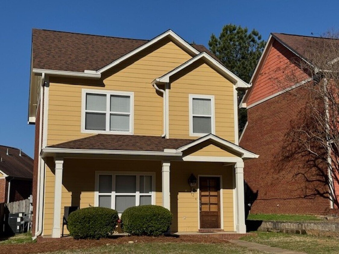 Newly Renovated 3BR/2.5BA Home - Newly Renovated 3BR/2.5BA Home