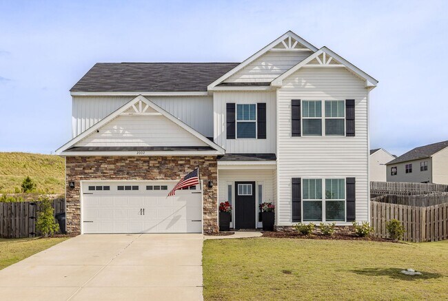 Building Photo - Coming soon! Beautiful rental located in Granite Hill Subdivision