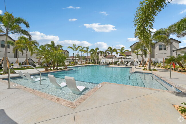 Building Photo - The Hadley - North Port, FL Rental