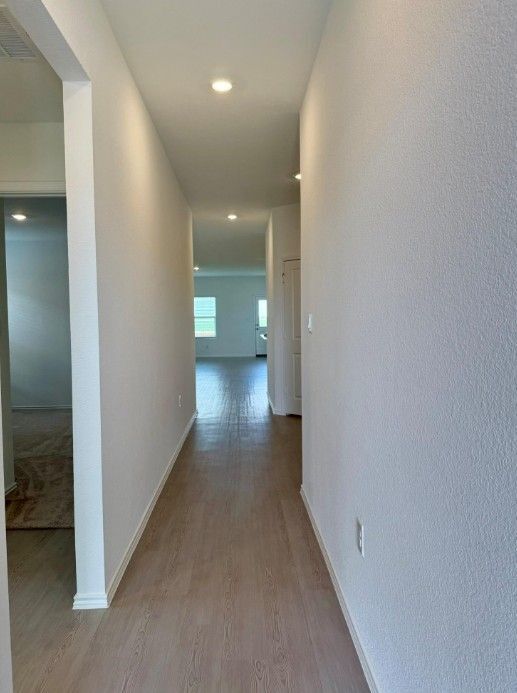 Photo - 106 Camargue Dr