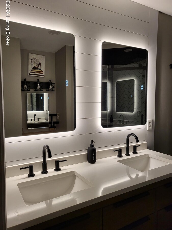 Photo - 3004 Linwood Ave