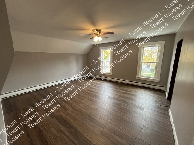 Photo - 268 Hoyt St Unidad 2