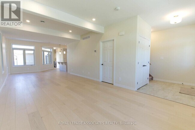 Photo - 84 Riverstone Wy