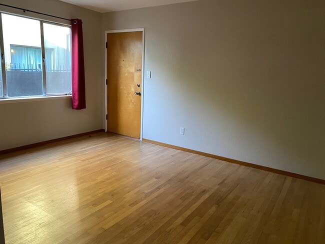 Sala de estar 1a - 2534 San Fernando Way Unidad 2534 San Fernando Way #1