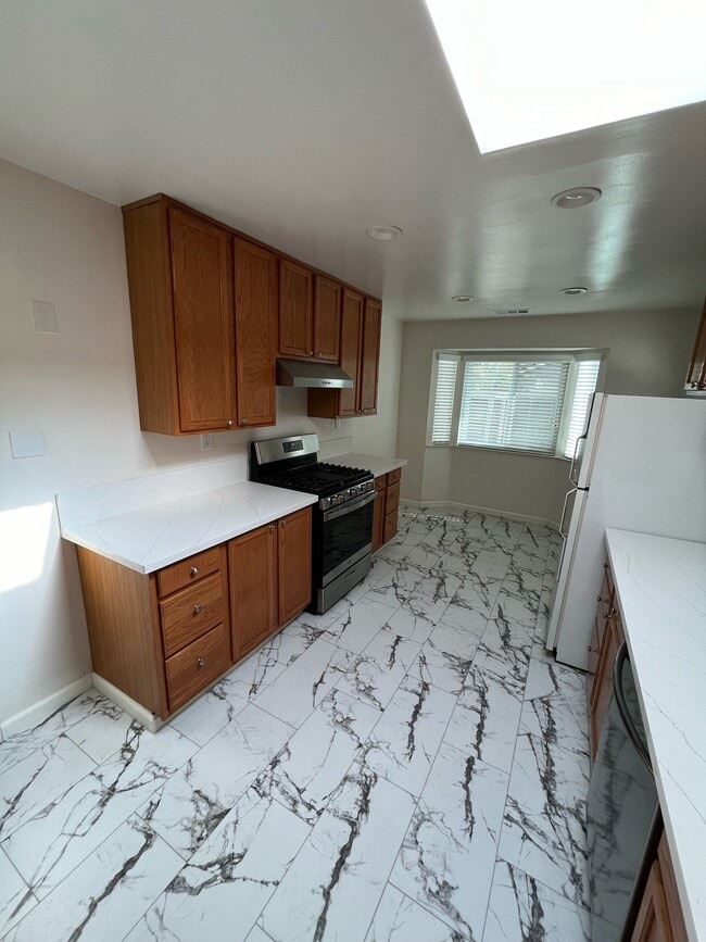 Photo - 2545 Fourth St