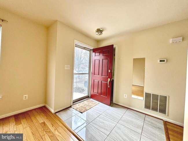 Building Photo - 22006 Stone Pier Ln