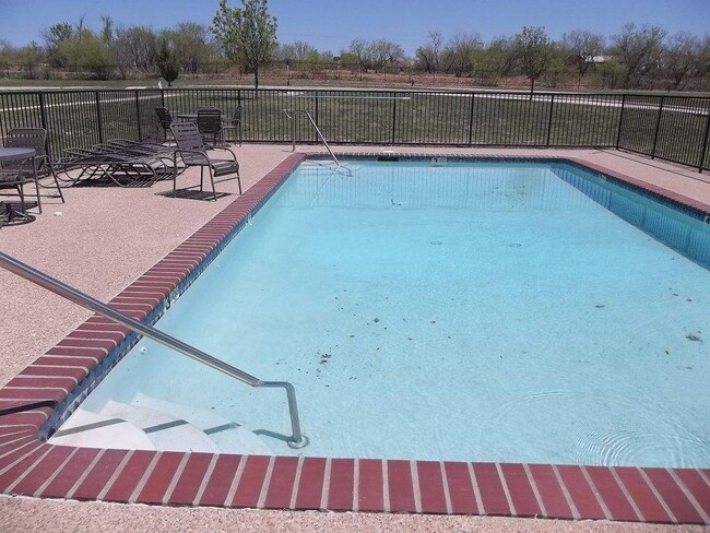 Photo - 318 Bluffview Dr Unidad #318