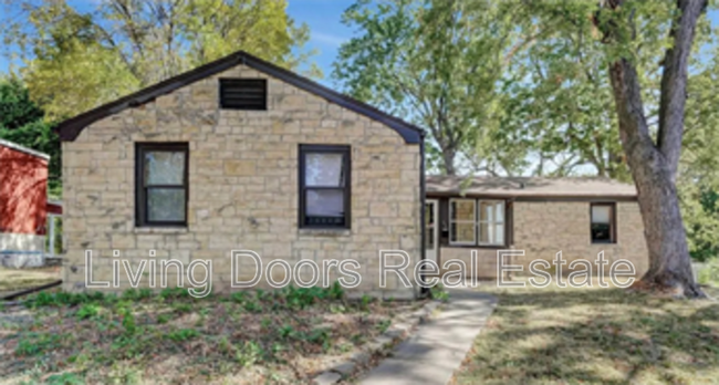 Building Photo - 348 S 38th St Rental