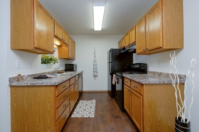 Moorhead, Minnesota Apartamentos en Woodstone | Cocina - Woodstone