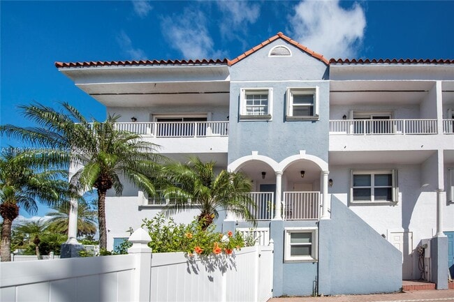 Photo - 353 Virginia St