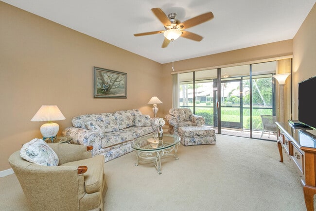 Photo - 135 Old Meadow Way