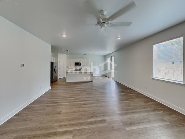Photo - 945 Carnelian Ln