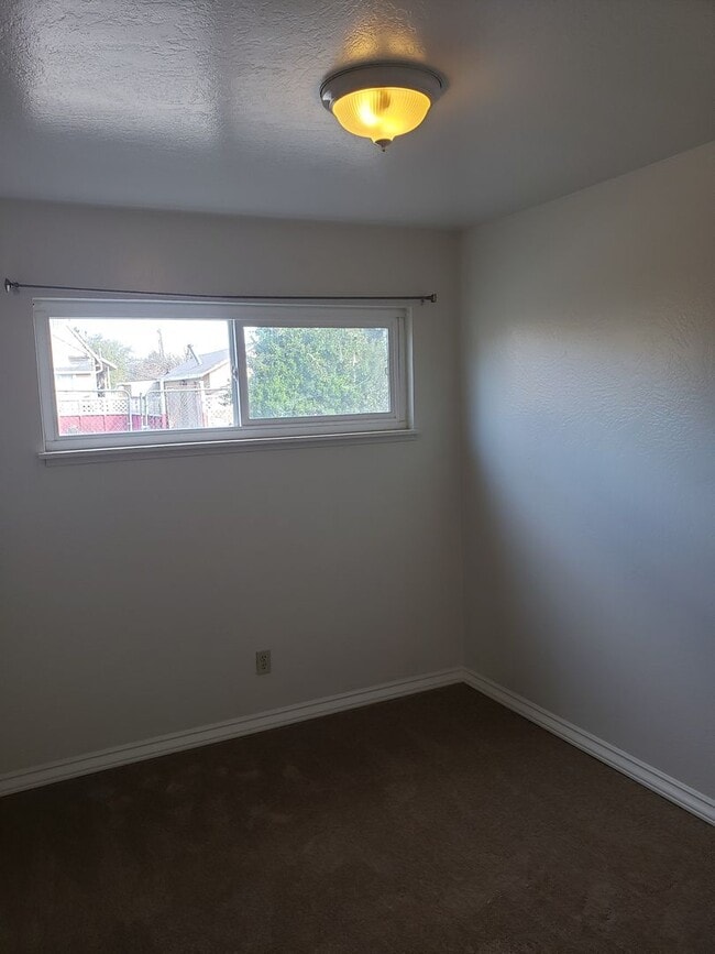 Photo - 940o Unit A