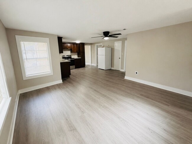 Photo - 2310 Sonny Perkins St