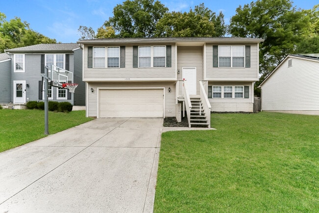 Building Photo - 1540 Tall Meadows Dr