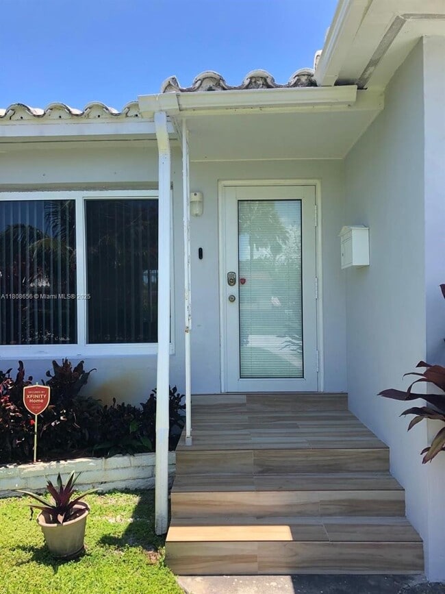 Photo - 1538 Funston St