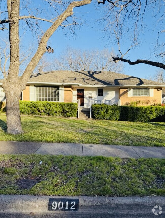 Building Photo - 9012 Westbriar Dr Rental