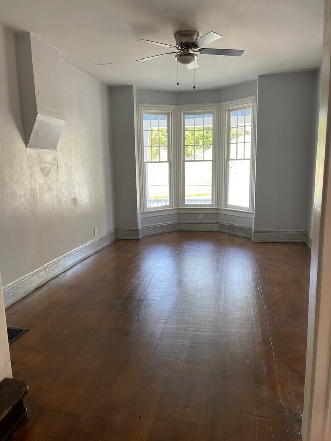 Photo - 615 N 9th St