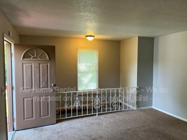 Photo - 418 N Jennings Rd