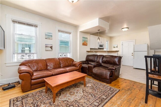 9 Ann St Unit 1