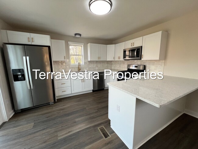 Building Photo - 3 Bed Single Family in Clayton! Eligible for $500 Security Deposit.