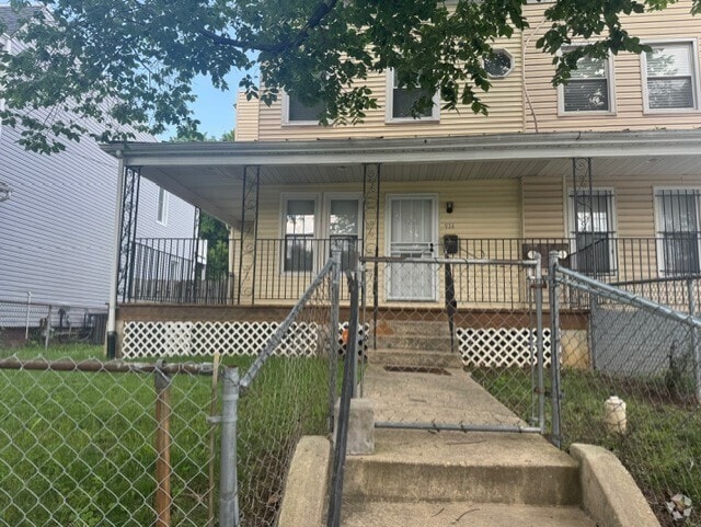 Building Photo - 914 Savannah St SE Rental