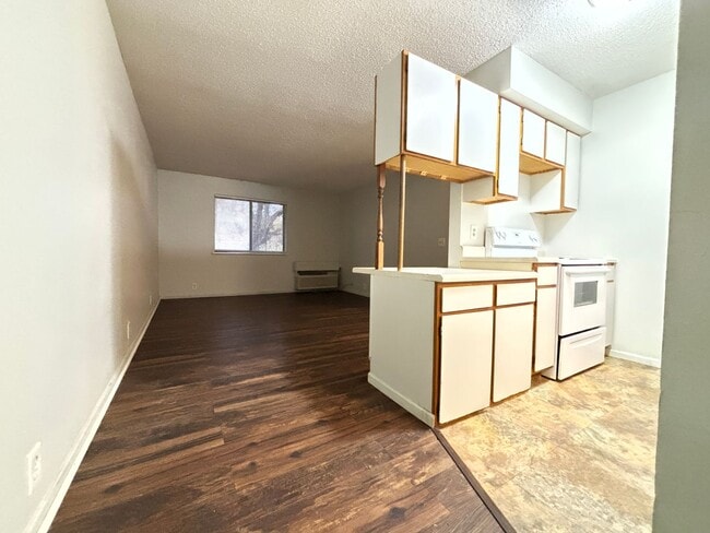 Building Photo - 1 Bedroom, 1 Bath Apartment at the Brookside Apartments Unit 223