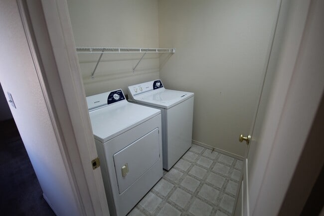 Photo - mar235 Unit A