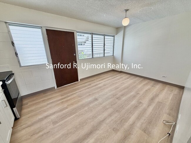 Photo - kee1620 Unit 1