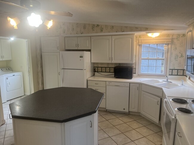Photo - 46 Brinwood Dr