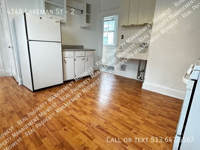 Photo - 4148 Lakeman St Unit 2