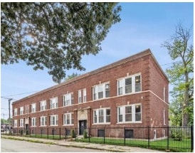 Building Photo - 6601 S Green St