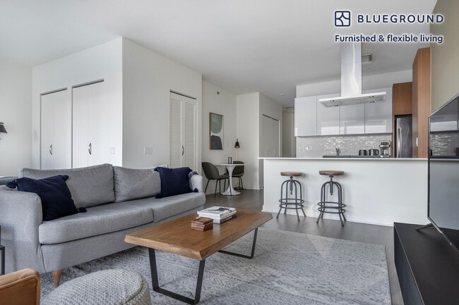 Photo - 500 N Lake Shore Dr Unidad FL41-ID1021