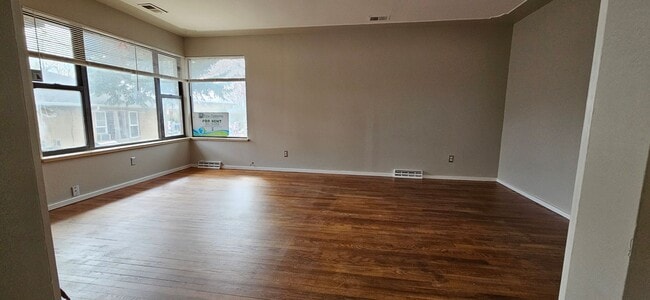 Photo - Super Cool Mountain View 2 Bedroom 1 Bath Top floor Duplex