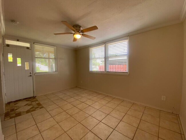 Photo - 3/2 in Holly Hill