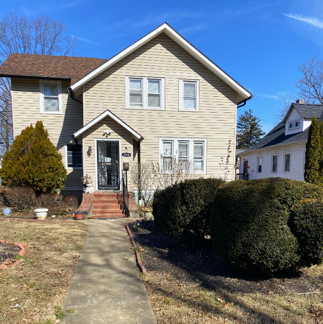 Building Photo - 4310 Ridgewood Ave Rental