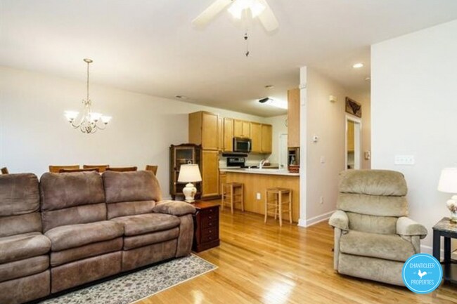 2040 White Pond Ct