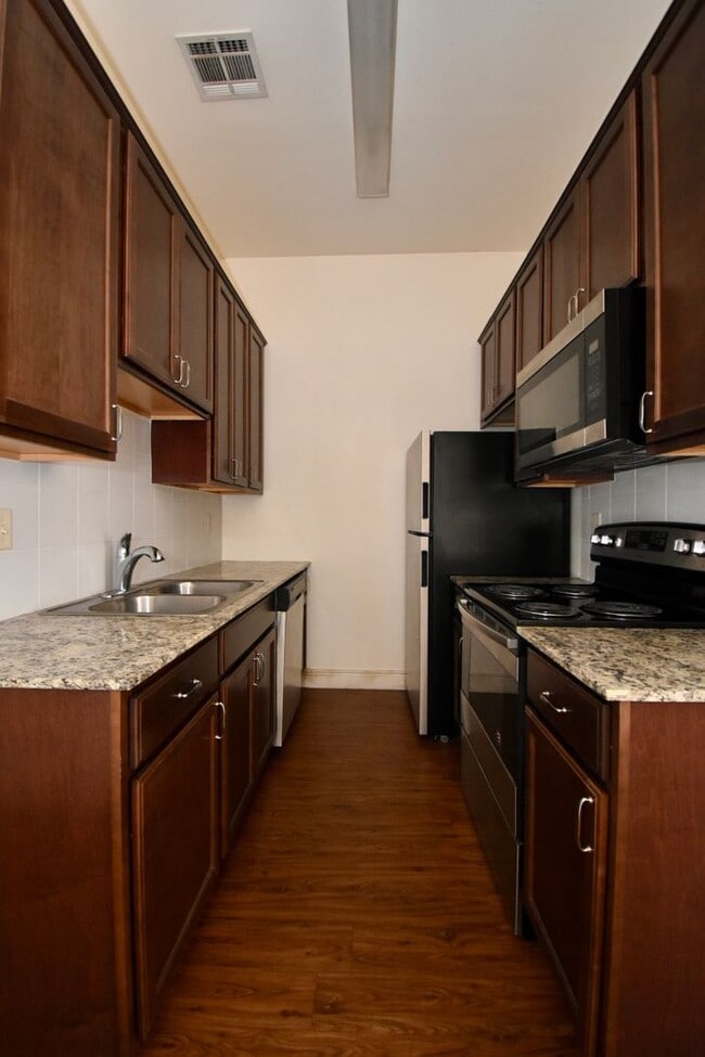 Photo - Hidden Oaks Apartments Unit 2412 W. Barnett Springs Ave