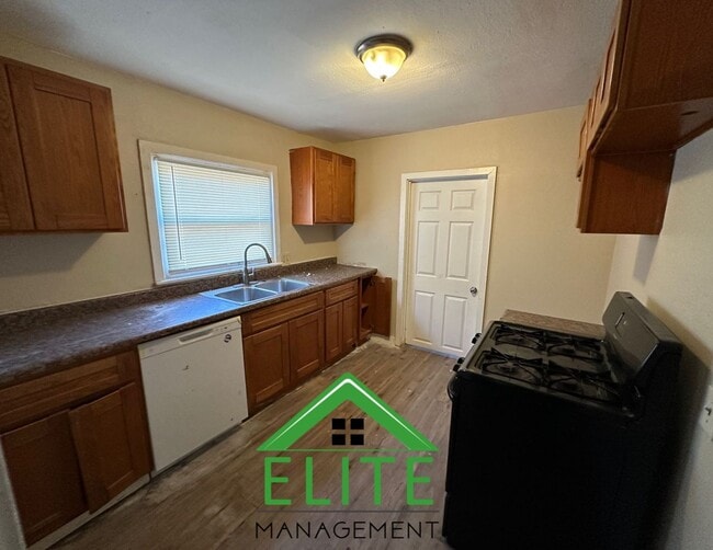 Photo - 3801 40th Ave