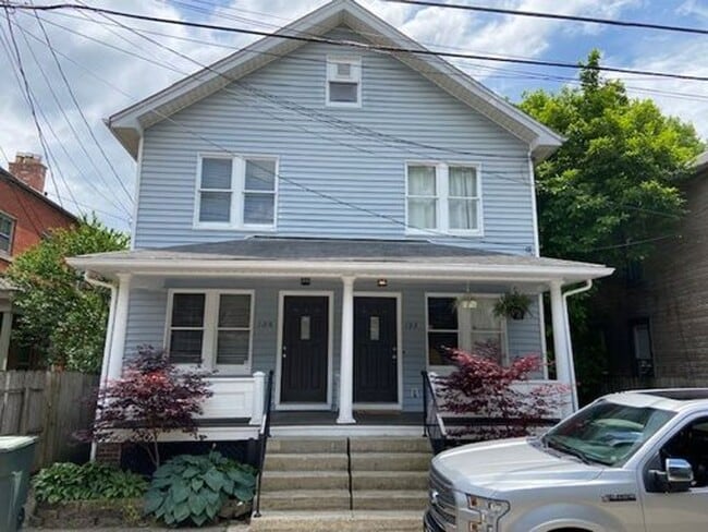 Building Photo - Redbud Alley 123-125 YBR Unit 123