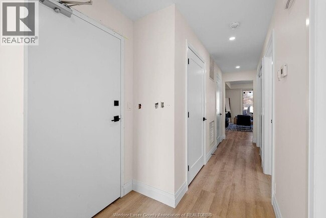 Photo - 1401 Lesperance Rd
