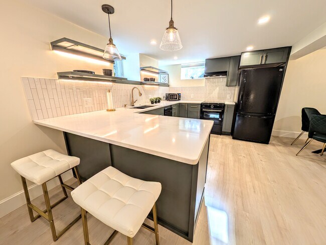 Photo - 41 Melville Ave Unidad Basement