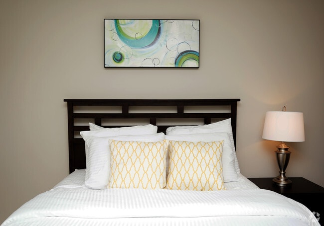 2BR, 2BA - Whitman - Secondt Bedroom