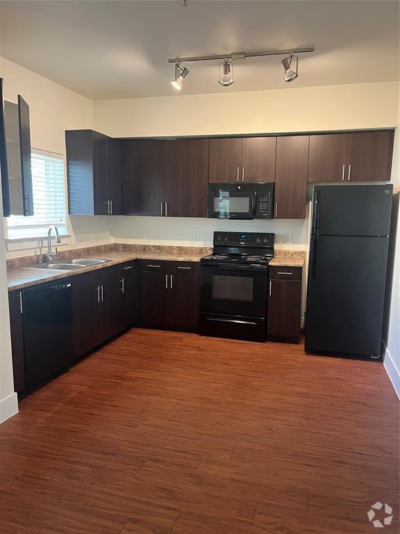 Building Photo - 7625 Hammerly Blvd Unit 320 Rental