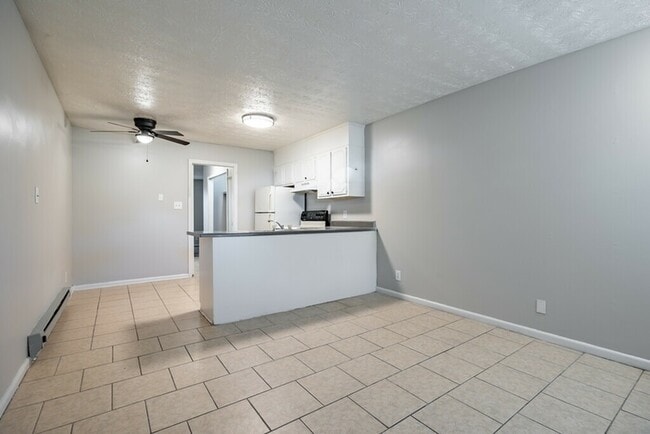 Twin Pines Apartments