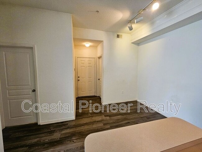 Photo - 17112 Carrington Park Dr Unit APT 935