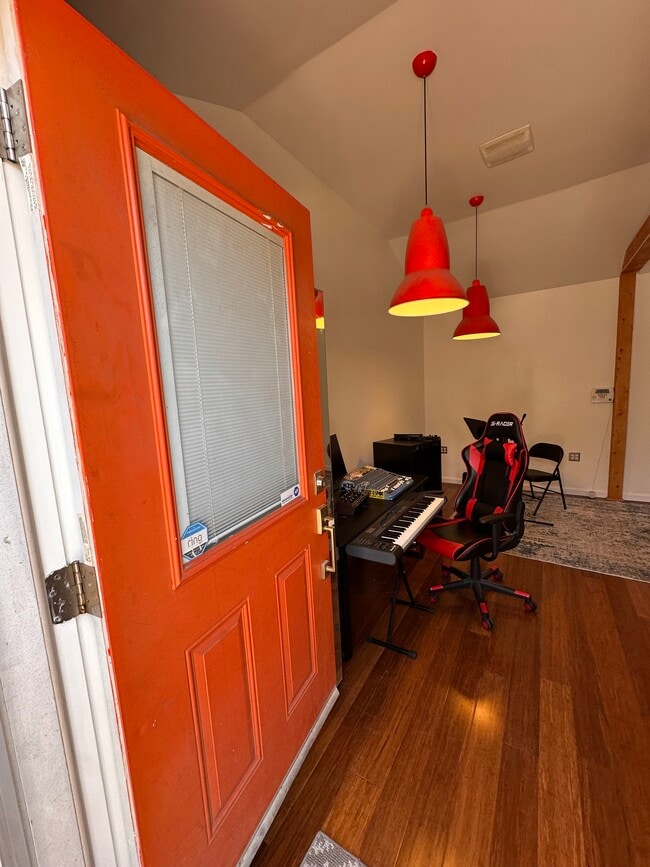 Building Photo - 4313 Keystone Ave Unit 2